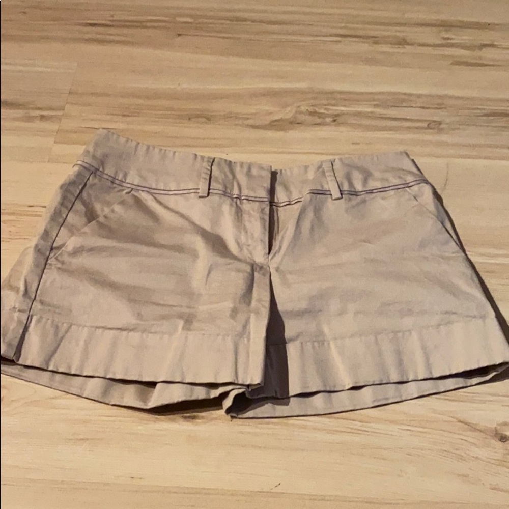 NY & Company Cuffed khaki shorts